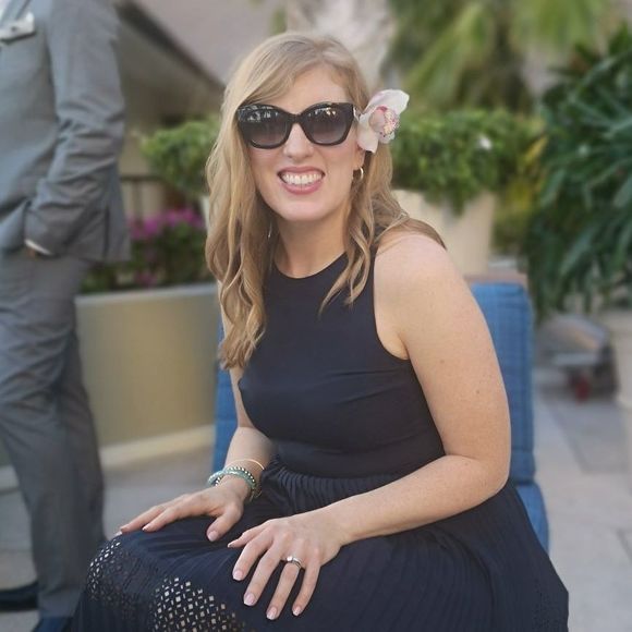 Meet your Posher, Andrea - Picture 1 of 1